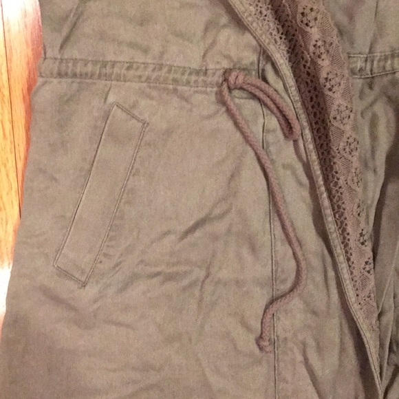 Green jacket - Picture 3 of 3